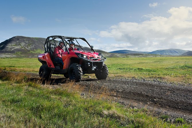 1 hour Buggy adventure - From Reykjavik - A photo stop at the lake, plus high viewpoints near a mountain bluff