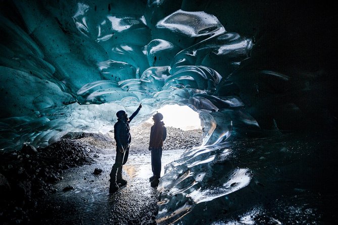 2-Day Ice Cave, Jokulsarlon and South Coast Sightseeing from Reykjavik - Day 1 Waterfall Power: Seljalandsfoss and Skógafoss in One Sweep
