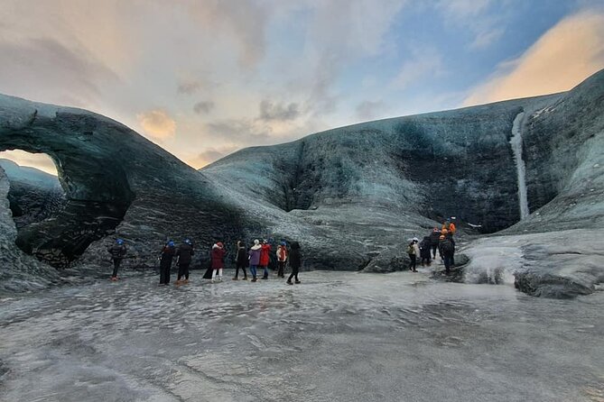 3-Day Golden Circle, South Coast & Ice Cave - Small Group Tour - Day 1 Golden Circle: Þingvellir, Geysir, Gullfoss, and Kerið’s crater bowl