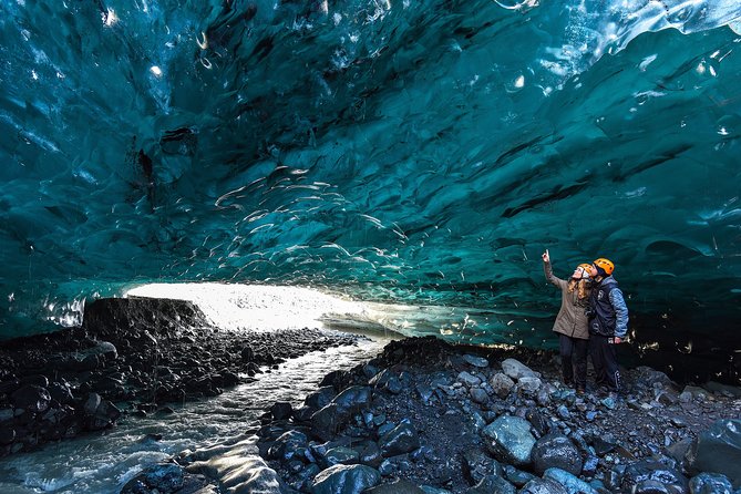 3-Day Ice Cave, South Coast, Golden Circle and Northern Lights - Pickup in Reykjavik: bus stops, 8:00 am starts, and luggage rules