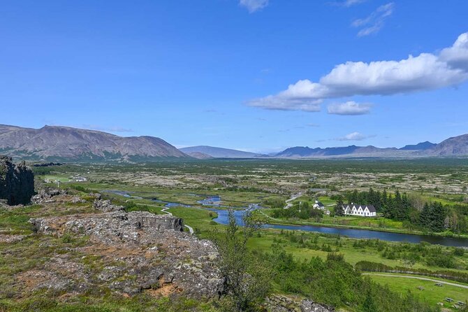 3 Day Small Group Golden Circle, South Coast and Glacier Lagoon - Seating, Wi-Fi, and the little comforts that change the day