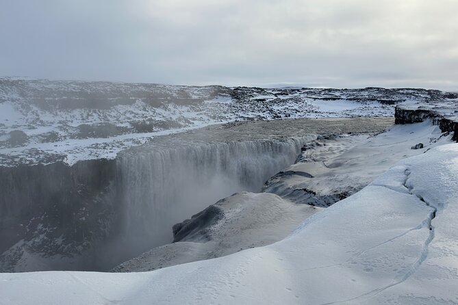 4x4 MiniBus Tour Lake Myvatn, Dettifoss,Selfoss, Godafoss and Nature Baths - Key Highlights at a Glance