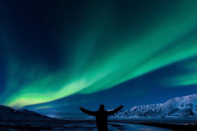 5-Days Land of Northern Lights Tour from Reykjavík - Northern Lights program nights: science, searching, and winter gear