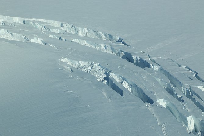 Airplane Flight over Vatnajökull Volcanic Eruption Sites - FAQ