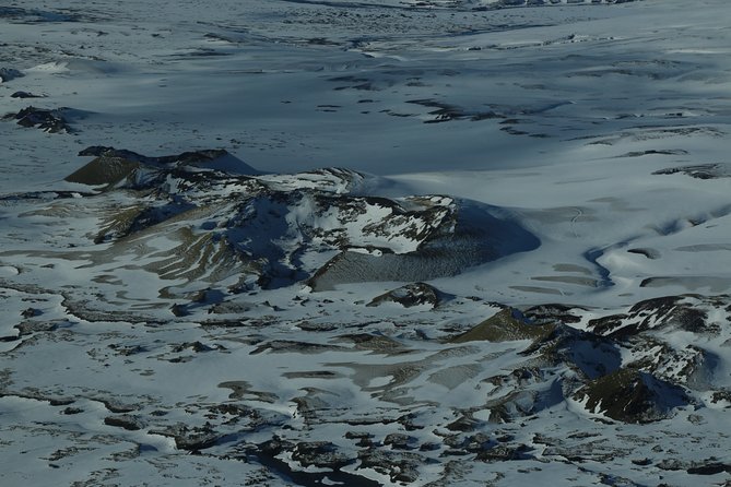 Airplane Sightseeing flight over Laki craters and highland - Who This Flight Suits Best