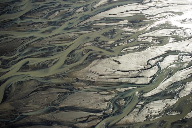 Airplane tour over black sands and riverbeds from Skaftafell - The meeting point: Skaftafell Terminal and your preflight briefing