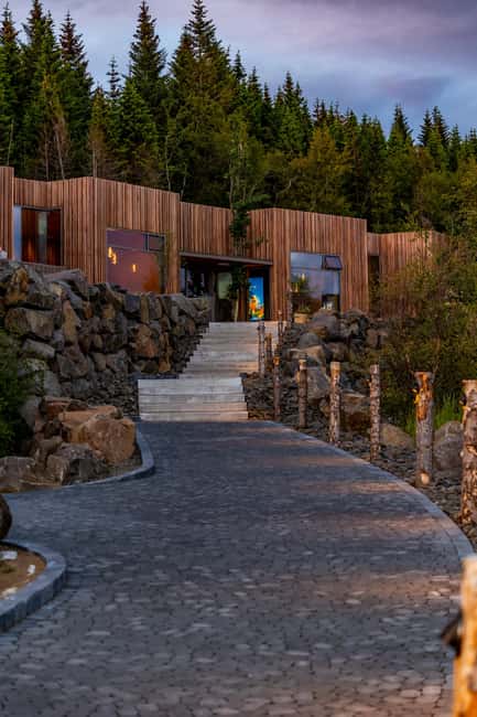 Akureyri: Admission to Forest Lagoon with Towel and Drink - Timing and Crowd Control: When Akureyri Feels Calm