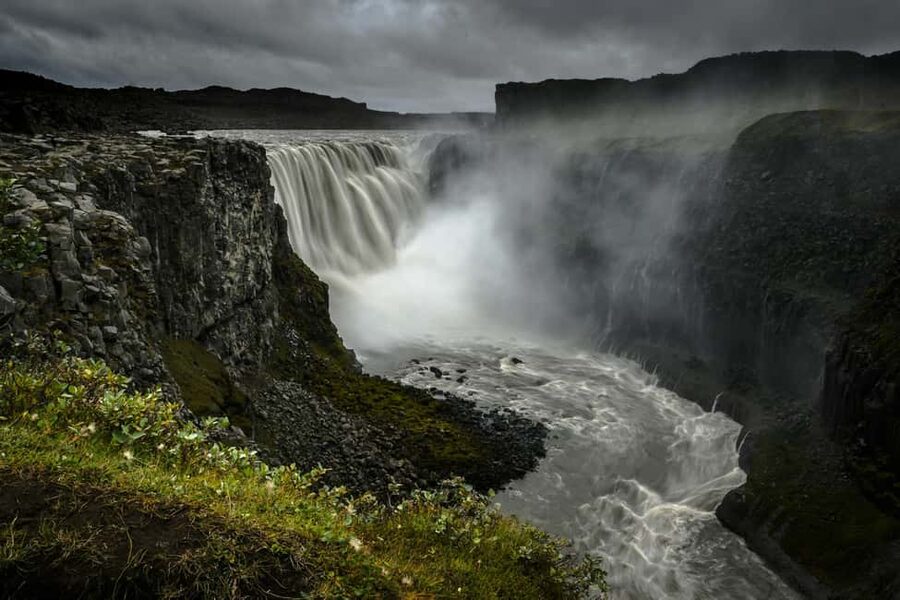 Akureyri: Dettifoss and Goðafoss Waterfalls Tour - Dettifoss: Europe’s most powerful waterfall, up close