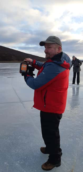 Akureyri: Ice Fishing Tour with Hot Cocoa - Who This Tour Suits Best (and Who Might Skip It)