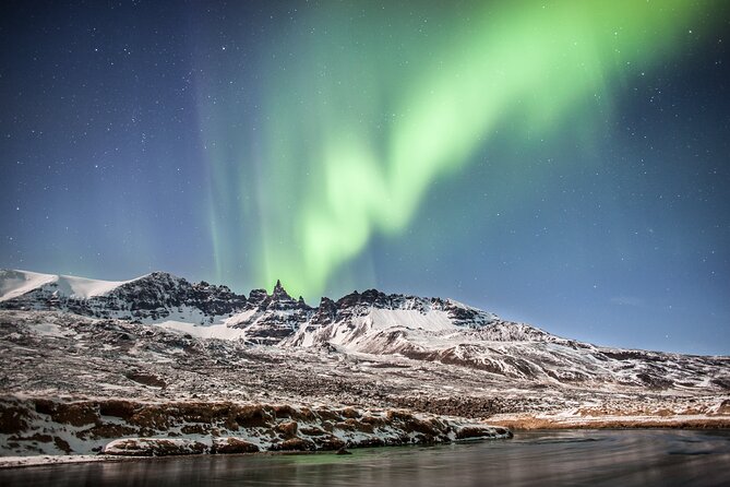 Akureyri Northern Light Tour - Price and value for a 2.5-hour aurora hunt