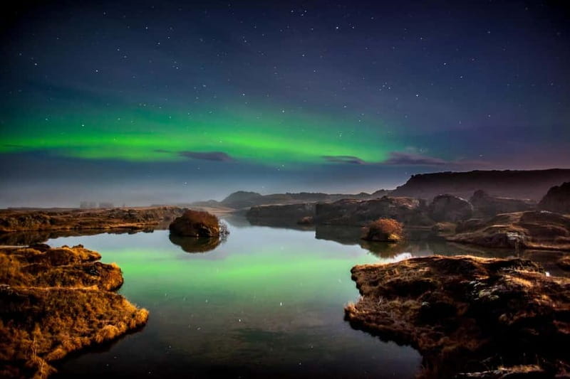 Akureyri: Northern Lights Hunt with Forest Lagoon Entry - Eyjafjord Northern Lights hunting: what to expect when the sky changes