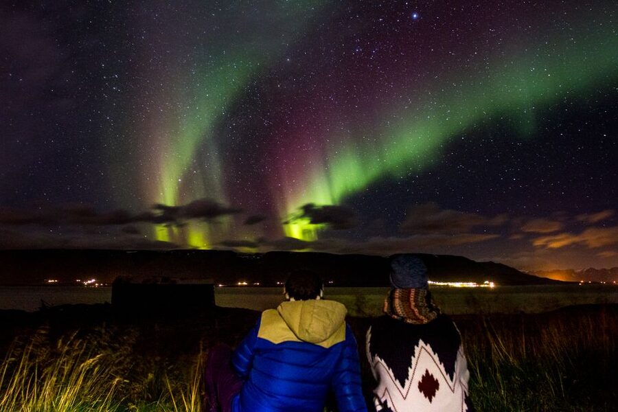 Akureyri: Northern Lights Photography Tour - The Comfort Factor: Hot Drink, Wifi, and What to Wear