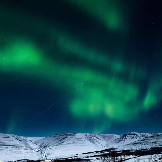 Akureyri: Northern Lights Photography Tour - What You Might See at the Stops: More Than Just a Pull-Off