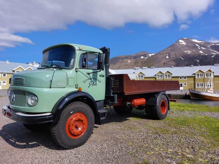 Akureyri-Siglufjörður; Half day to the arctic coastline - Hjalteyri stop: old fishing village vibes with real context