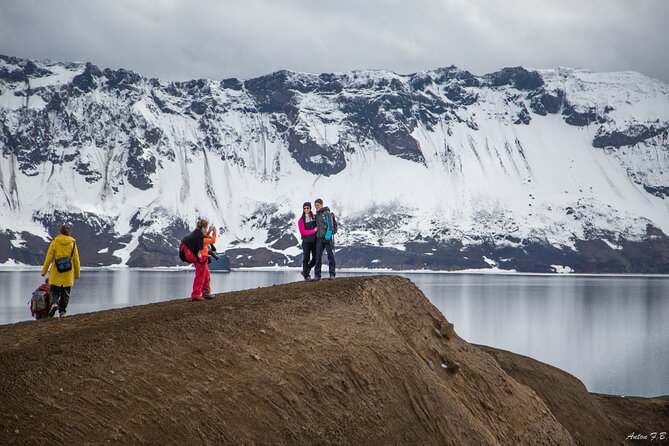 Askja & Holuhraun, Super Jeep Day Tour from Lake Myvatn - Vikraborgir Parking and the 1961 Eruption Area: Setting Up Askja