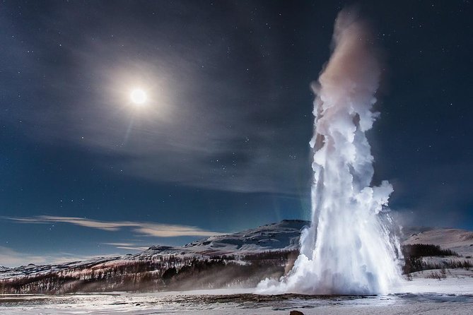 ATV & Golden Circle Adventure from Reykjavik - Swapping snow tires for sightseeing time on the Golden Circle coach