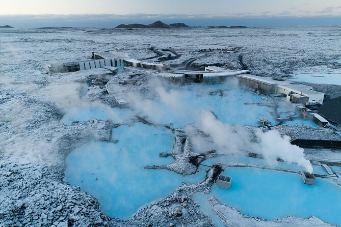 Blue Lagoon: Entry Ticket with Drink, Towel and Mud Mask - Pool temperature tricks, where comfort comes from