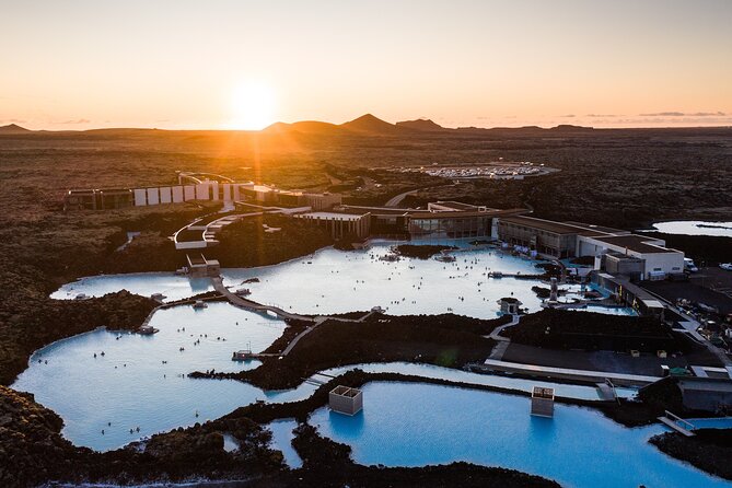 Blue Lagoon Entry Ticket with Optional Private or Shared Transfer - Food and Drinks: Plan Your Budget Inside the Lagoon