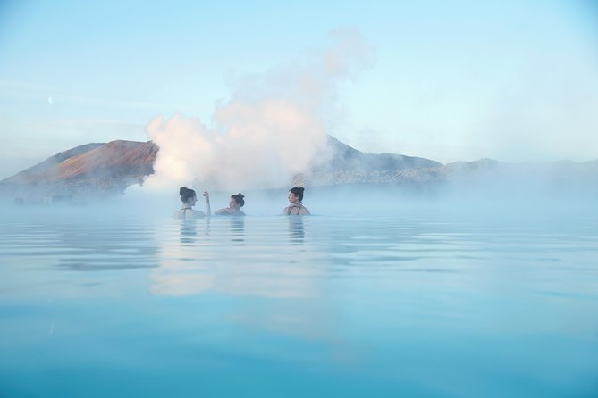 Blue Lagoon & Northern Lights Tour from Reykjavik - Who this tour suits best