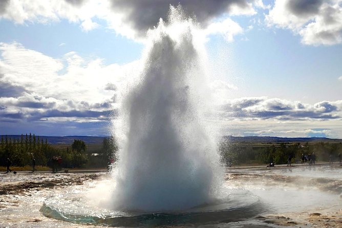 Blue lagoon Premium and Private Golden circle tour - Who this tour suits best