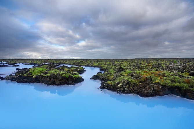 Blue Lagoon Return Bus Transfer from Reykjavik - The Blue Lagoon spa basics you should expect