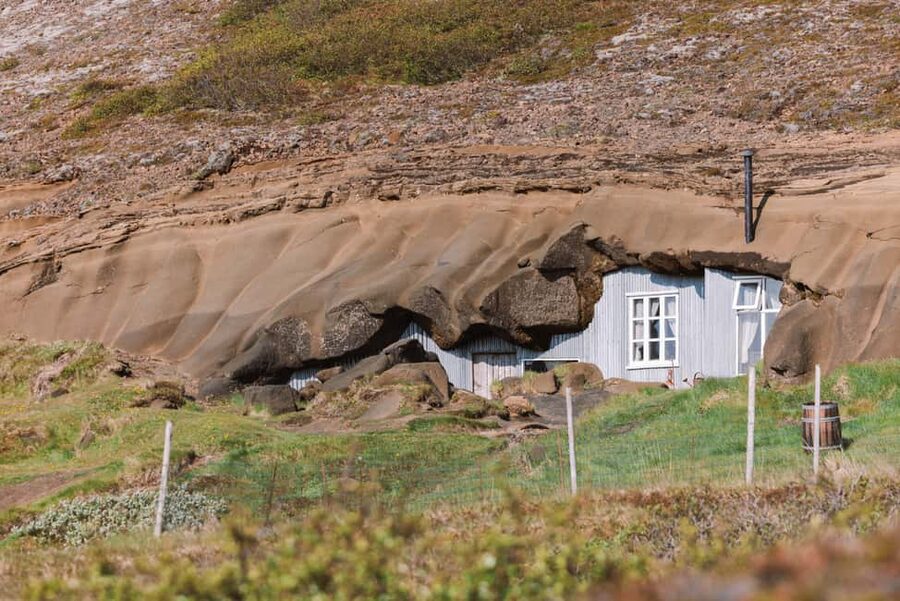 Caves of Laugarvatn Standard Tour - Who should book this cave tour, and who should skip it