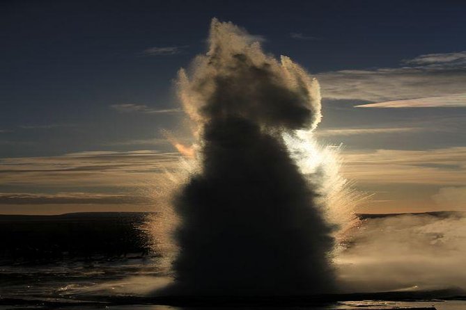Day Trip to the Golden Circle and Blue Lagoon from Reykjavik - Þingvellir National Park: Tectonic Drama Meets Iceland’s Political Roots