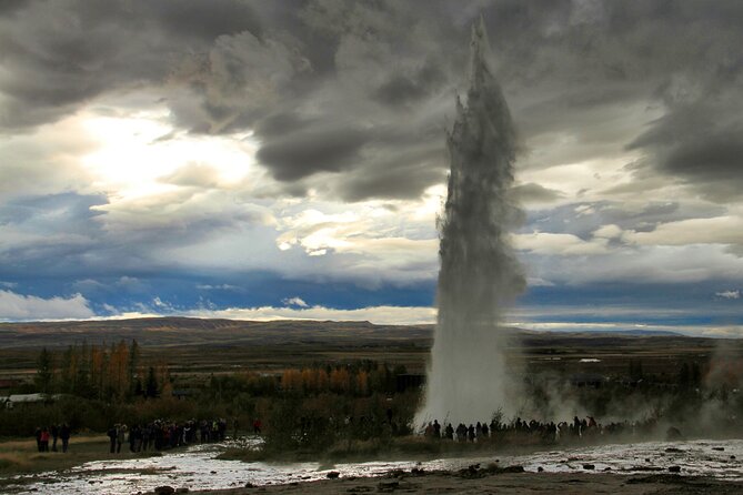 Day Trip to the Golden Circle and Hot spring Geyser by 4WD Jeep from Reykjavik - Time on the road: what your 7.5 hours will feel like