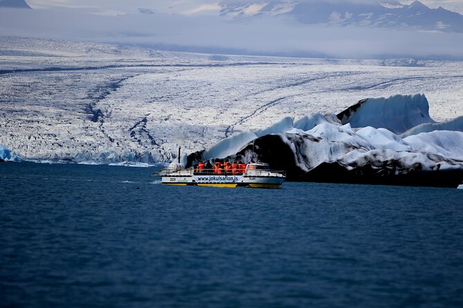 Diamond Beach and Jökulsárlón Day Tour with Boat Ride(Optional) - Seljalandsfoss: walking behind the cascade