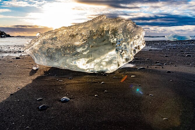 Diamond Beach & Jökulsárlón Floating Glacier Guided Day Tour - Price and value: what you are really paying for