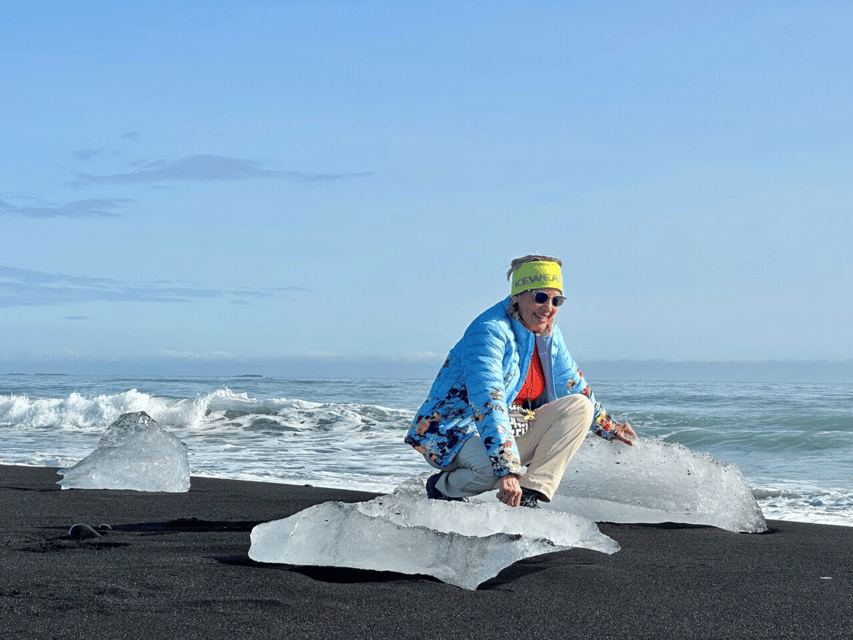 Diamond Beach & Jökulsárlón Glacier Exclusive Day Tour - Jökulsárlón Floating Glaciers: Your Up-Close Glacier Moment