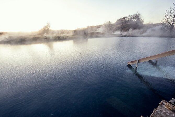 Fludir Secret Lagoon Admission Ticket Only - Winter northern lights timing: how to stay comfortable