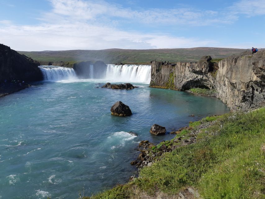 From Akureyri: Godafoss and Lake Myvatn - Transport And Group Experience, What Tends To Matter Most