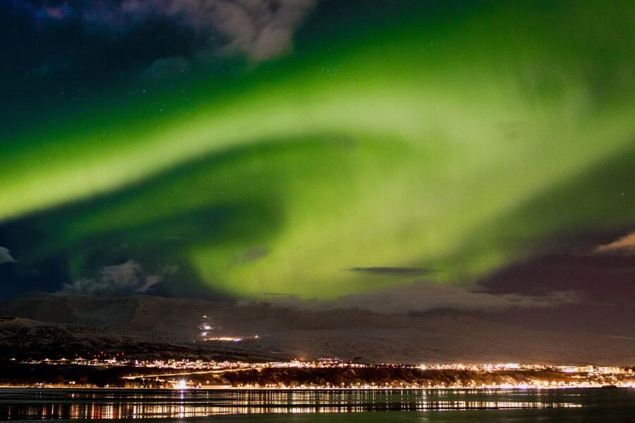 From Akureyri: Northern Lights Tour - Staying Warm, Calm, and Able to Watch the Sky