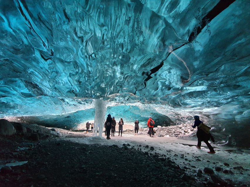 From Reykjavik: 3-Day South Coast Winter Tour with Ice Cave - Price and value: what $977 buys you in real-world terms