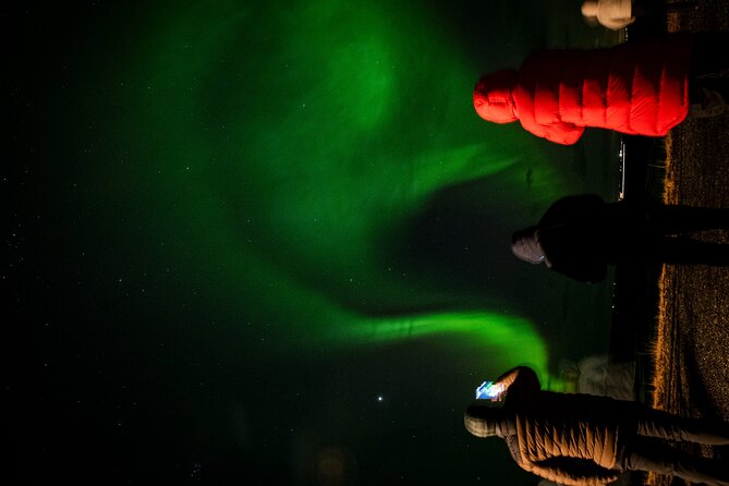 From Reykjavik 4x4 Minibus Northern Lights with Photo and Cocoa - The Professional Photo Moment: Getting More Than a Blurry Screen