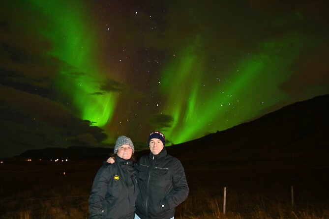 From Reykjavik 4x4 Minibus Northern Lights with Photo and Cocoa - Small Group Dynamics: Why Max 16 People Helps