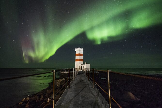 From Reykjavik 4x4 Minibus Northern Lights with Photo and Cocoa - Value at $144.03 for a 4-Hour Aurora Search