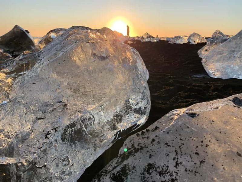 From Reykjavík: 6-Day Around Iceland Ring Road Tour - Guide quality can make or break the feel