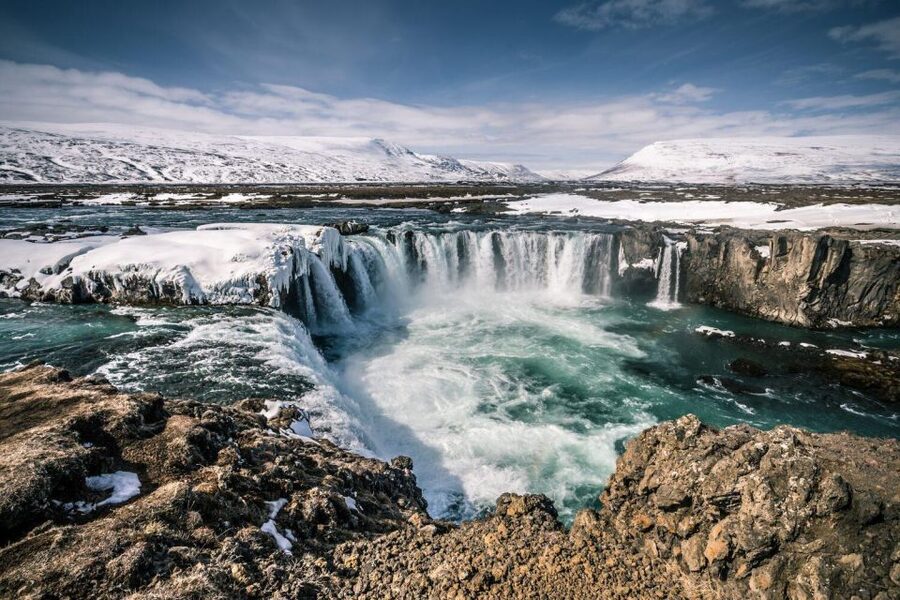 From Reykjavik: 6-Day Icelandic Ring Road Tour - Day 2: Vik, Jökulsárlón icebergs, and the Diamond Beach effect