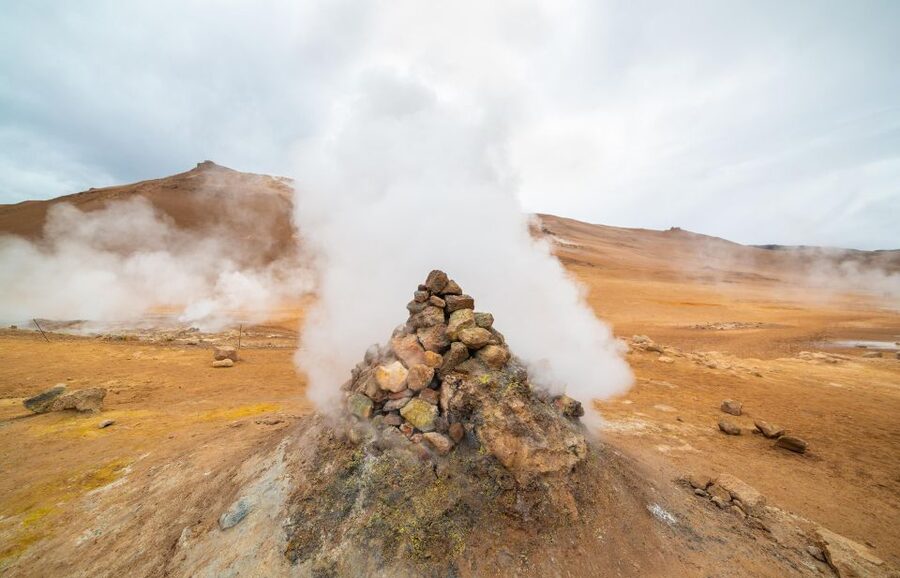 From Reykjavik: 6-Day Icelandic Ring Road Tour - Day 4: Studlagil Canyon, Modrudalur driving, and Mývatn baths near Akureyri