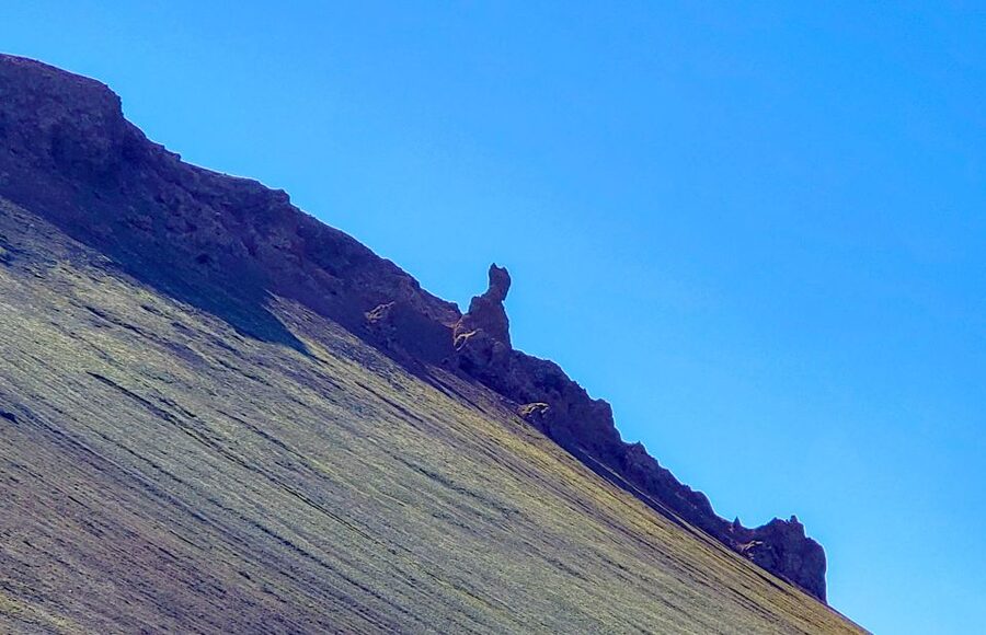 From Reykjavik: Day Tour to Landmannalaugar in a 4X4 - From Pickup to Hekla: How the South Coast Sets the Mood
