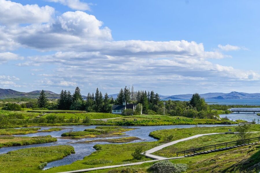 From Reykjavík: Full-day Golden Circle & Horse Riding Tour - Should you book this Golden Circle plus Laxnes Horse Farm tour?