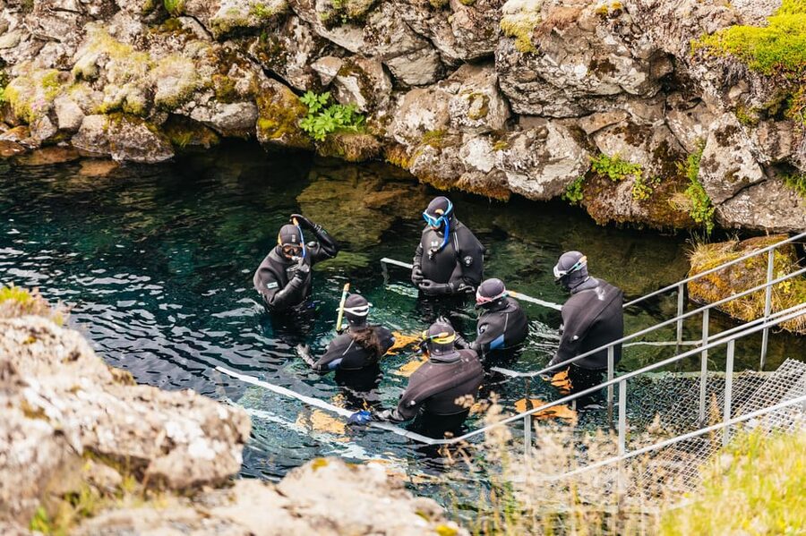 From Reykjavík: Golden Circle Tour and Silfra Snorkeling - Pickup Timing and the Minibus Ride: Why 10 Hours Feels Full