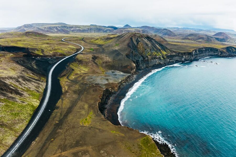 From Reykjavik: New Volcanic Area Helicopter Tour - The return to Reykjavik: smooth flying, and why short flights can still feel huge