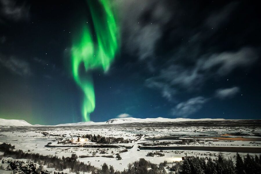 From Reykjavik: Northern Lights Bus Tour with Hot Cocoa - Why Leaving Downtown Helps More Than You’d Think