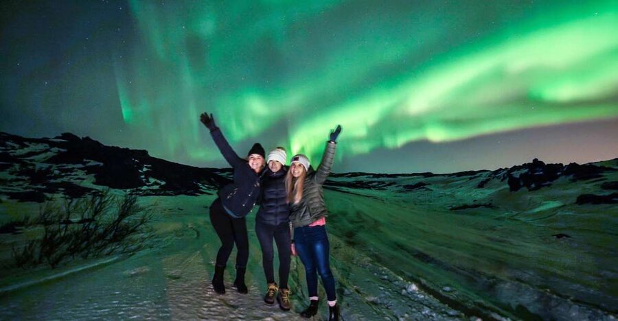 From Reykjavík: Northern Lights Super Jeep Tour - Cold-weather comfort: blankets, warmers, and hot chocolate that earn their spot