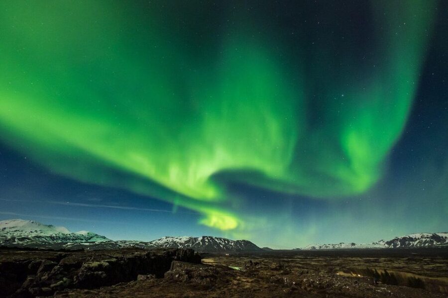 From Reykjavík: Northern Lights Super Jeep Tour - What you might see overhead, and what guides do when it’s faint
