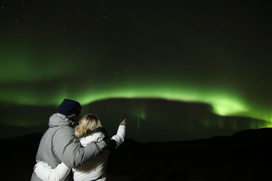 From Reykjavik: Northern Lights Tour with Hot Cocoa & Photos - Aurora basics your guide will teach on the move