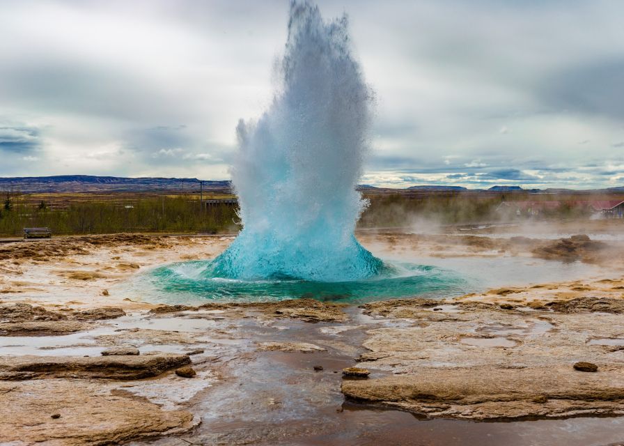 From Reykjavik: Private Golden Circle Iceland Day Tour - Reykjavík to Þingvellir: the tectonic meeting point